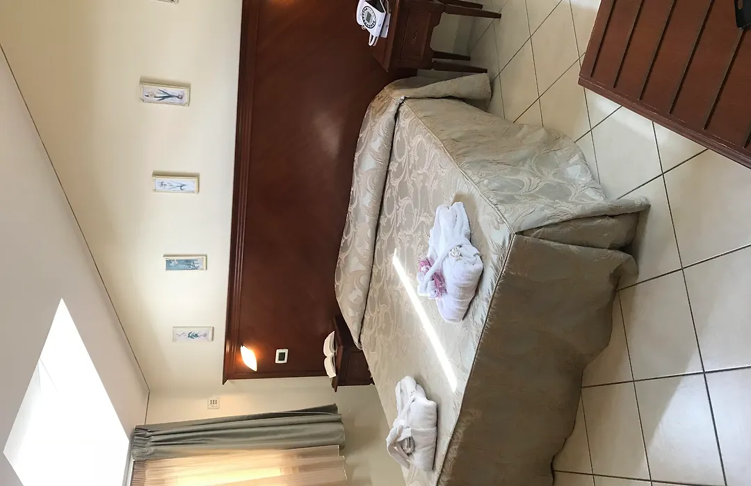 Hotel Villa Tiziana-1